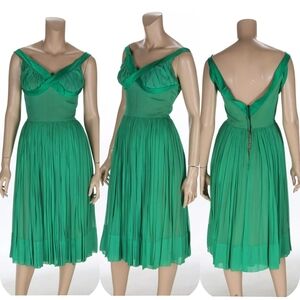 Trendsetter Vintage 1950s Green Chiffon Cocktail Party Dress sz 6